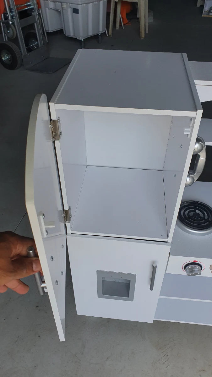 מטבח לילדים מעץ צור W10C543 מאת בית העץ