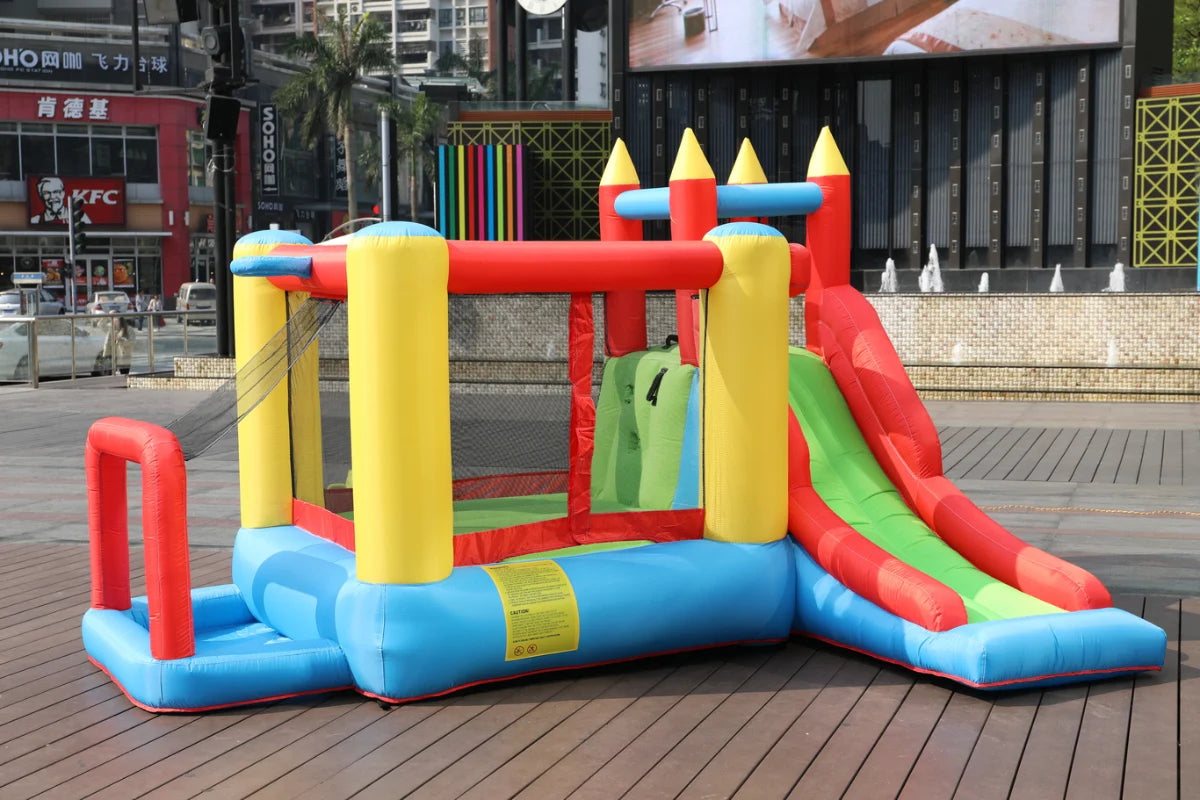 מתנפח עם מגלשה ואיזור קפיצה מגודר D62028 מבית Doctor Dolphin
