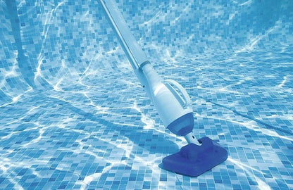 שואב ידני מסדרת AQUACRAWL לשאיבת קרקעית ודפנות הבריכה 58212 מבית BESTWAY